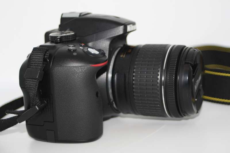 Nikon D5300 DSLR with AF-P DX 18-55mm f/3.5-5.6G VR Zoom Lens