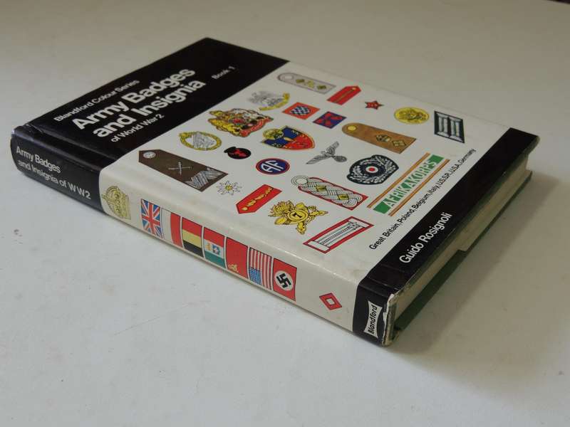 Army Badges And Insignia Of World War 2 (Book 1) - Guido Rosignoli