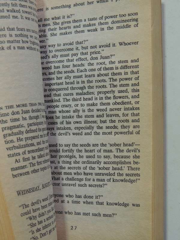 The Teachings of Don Juan: A Yaqui Way of Knowledge - Carlos Castaneda