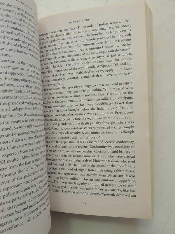 To Hell And Back - Europe 1914 - 1949- Ian Kershaw