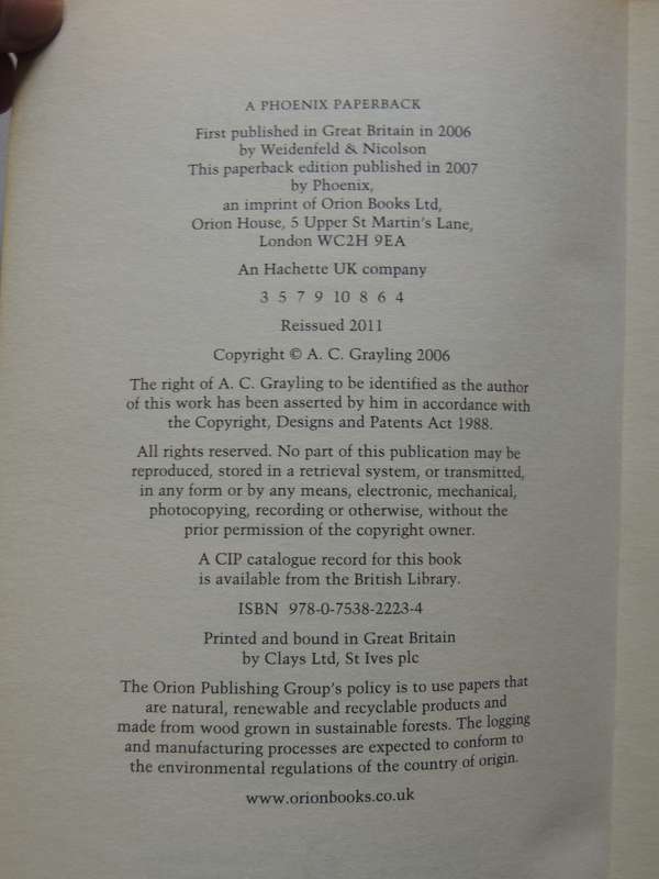 The Form Of Things: Essays On Life, Ideas And Liberty In The 21st Century - A.C. Grayling