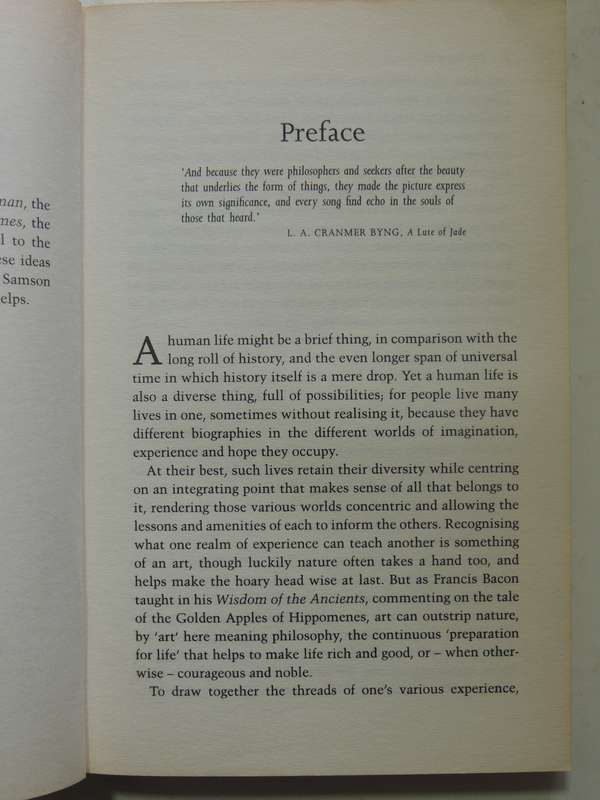The Form Of Things: Essays On Life, Ideas And Liberty In The 21st Century - A.C. Grayling