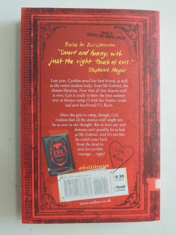 Revenge Of The Evil Librarian - Michelle Knudsen