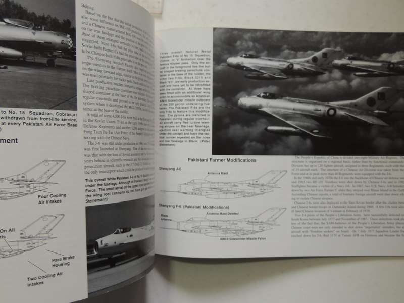 Squadron / Signal Publications Aircraft No. 143: MIG-19 Farmer In Action - Hans-Heiri Stapfer