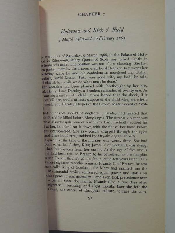Who Was The Man In The Iron Mask And Other Historical Mysteries- Hugh Ross Williamson