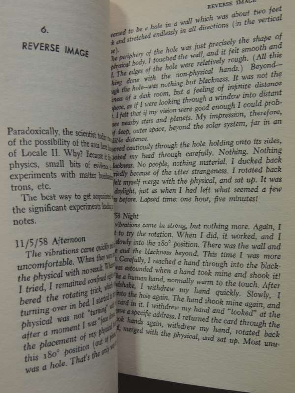 Journeys Out Of The Body - Robert A. Monroe