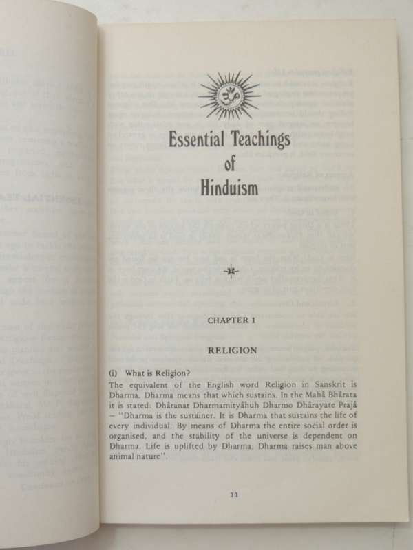 Essentials Teachings Of Hinduism: Veda Niketan Publications Series Book Three Pandit Nardev Vedalank