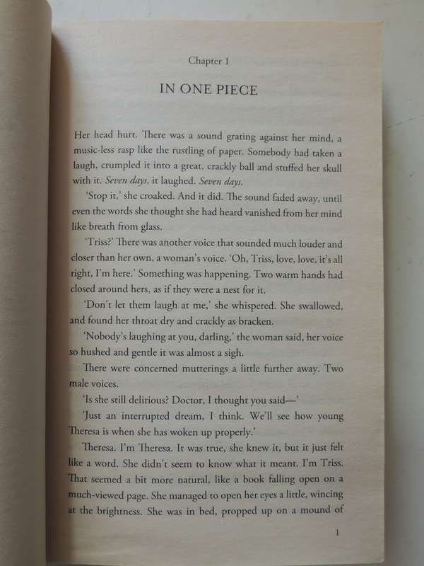 Cuckoo Song - Frances Hardinge