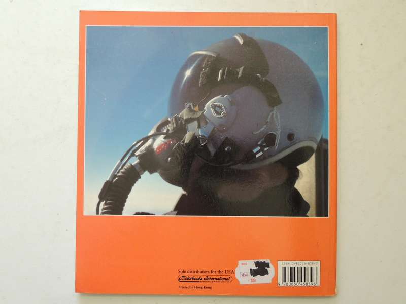 Jet Combat: Hot And High, Fast And Low  -Ian Black