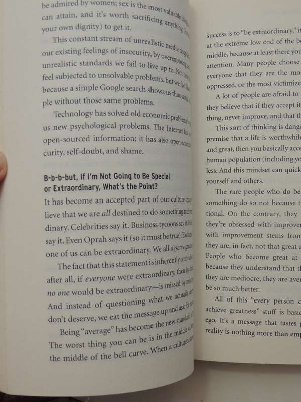 The Subtle Art Of Not Giving A F*ck: A Counterintuitive Approach To Living A Good Lie - Mark Manson