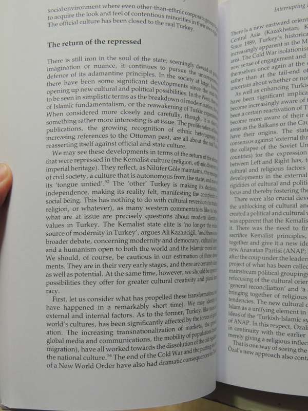 Questions Of Cultural Identityed Stuart Hall & Paul Du Gay