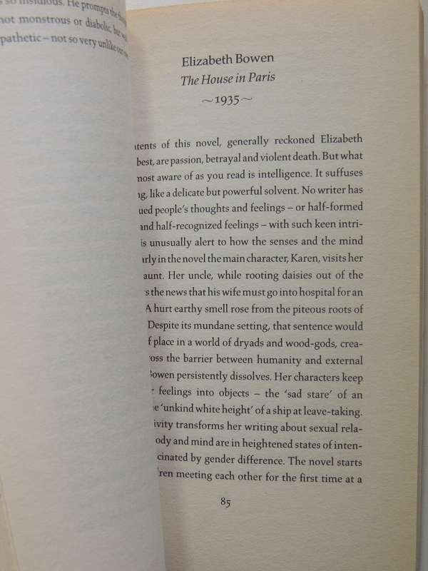 Pure Pleasure: A Guide To The 20th Century's Most Enjoyable Books- John Carey