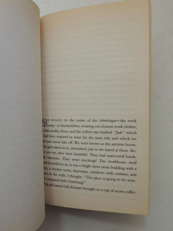 The Nazi Officer's Wife: How One Jewish Woman Survived The Holocaust - Edith Hahn, Susan Dworkin