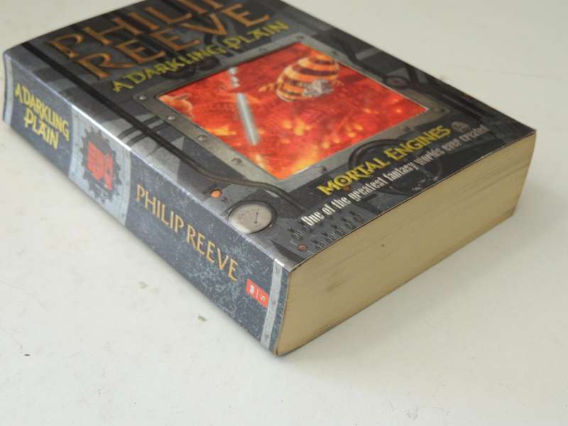 A Darkling Plain, Mortal Engines - Philip Reeve