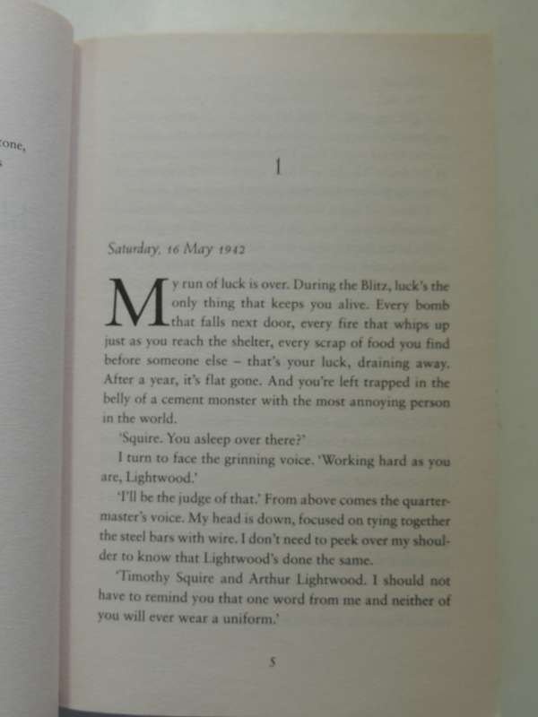 What The Raven Brings: The Ravenmaster Trilogy Book 2 - John Owen Theobald