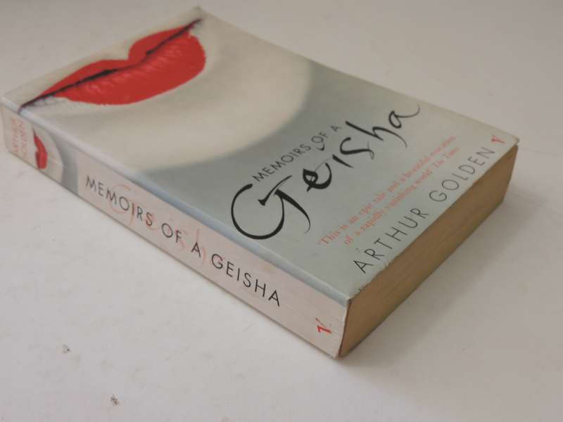 Memoirs Of A Geisha - Arthur Golden