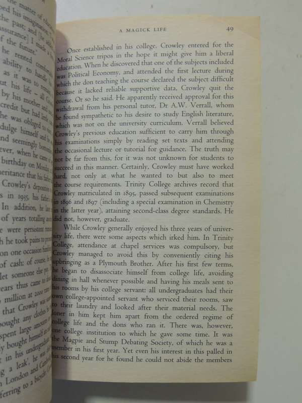 A Magik Life: A Biography Of Aleister Crowley - Martin Booth