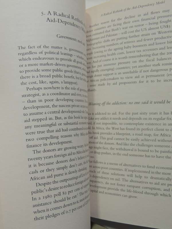 Dead Aid: Why Aid Is Not Working And How There Is Another Way For Africa - Dambisa Moyo