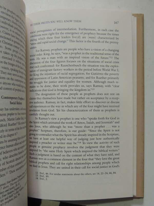 Channels Of Prophecy: The Social Dynamics Of Prophetic Activity - Thomas W. Overholt