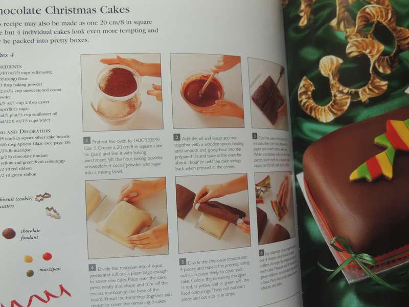 The Christmas Cookbook: Recipes And Treats For The Festive Season