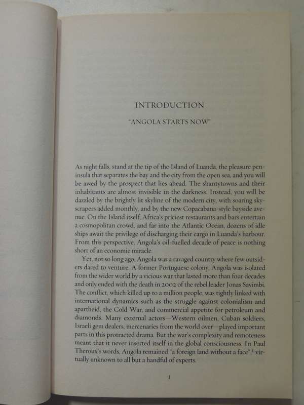 Magnificent And Beggar Land: Angola Since The Civil War - Ricardo Soares De Oliveira