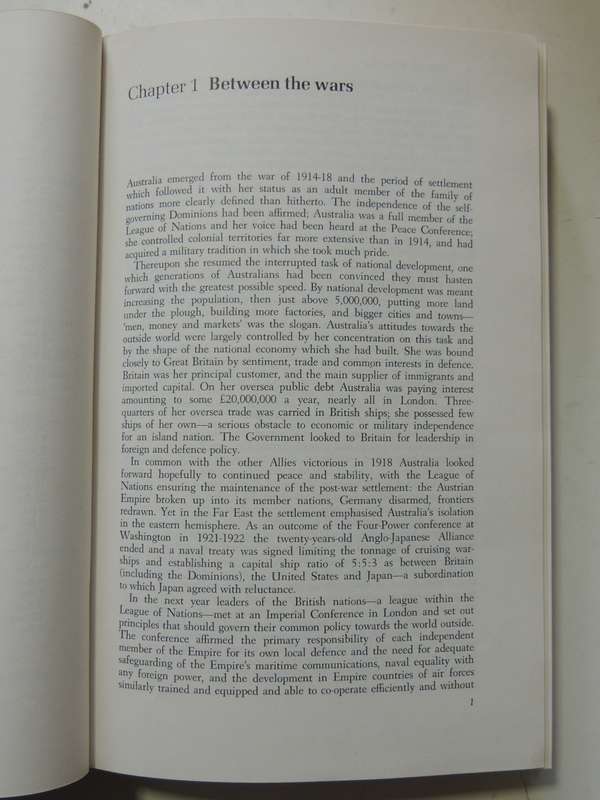 The Six Years War - A Concise History Of Australia In The 1939-45 War  Gavin Long