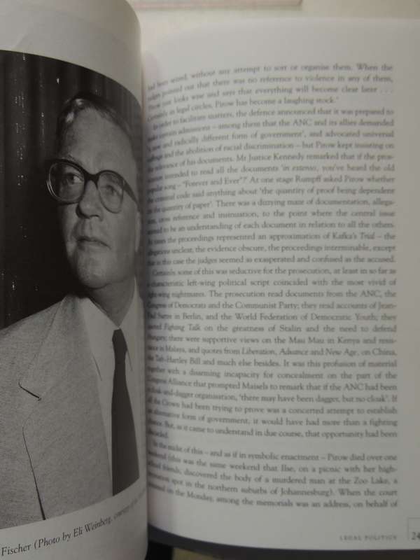 Bram Fischer: Afrikaner Revolutionary - Stephen Clingman