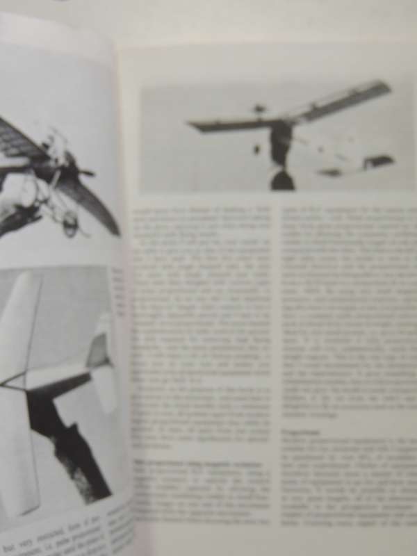 Building & Flying Radio Controlled Model Aircraft- David Boddington