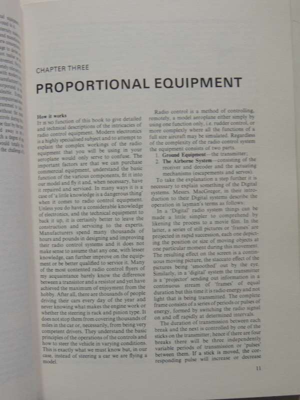 Building & Flying Radio Controlled Model Aircraft- David Boddington