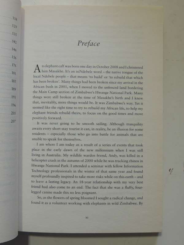 Battle For The President's Elephants: Life, Lunacy & Elation In The African Bush - Sharon Pincott
