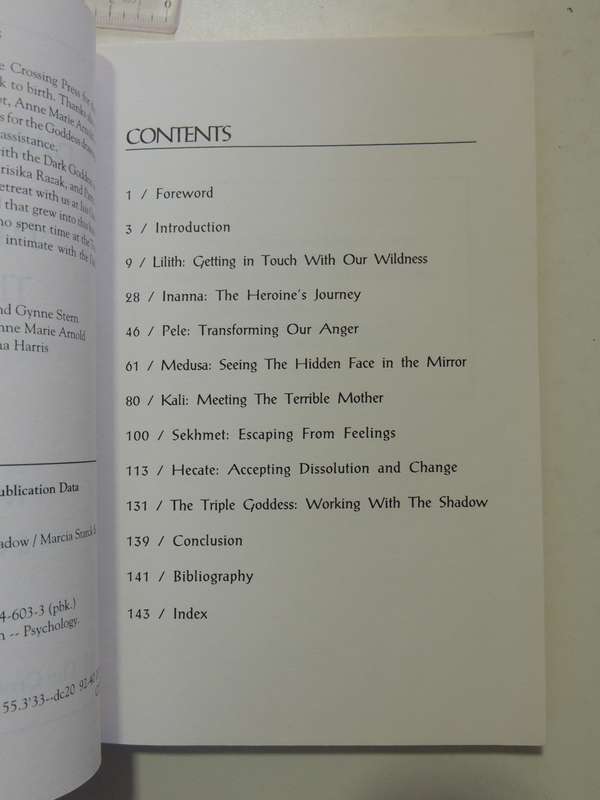 The Dark Goddess: Dancing With The Shadow - Marcia Starck & Gynne Stern