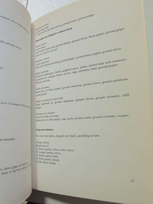 A Guide In Colour To Kitchen Herbs And Spices - Bohumir Hlava & Dagmar Lanska