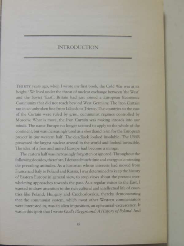 Europe East and West - Norman Davies