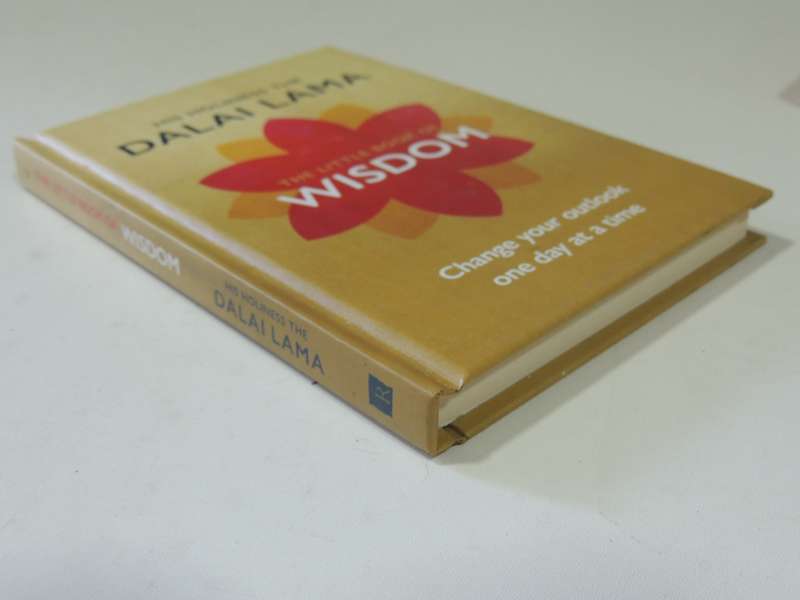 The Little Book Of Wisdom: Change Your Outlook One Day at a Time - His Holiness The Dalai Lama