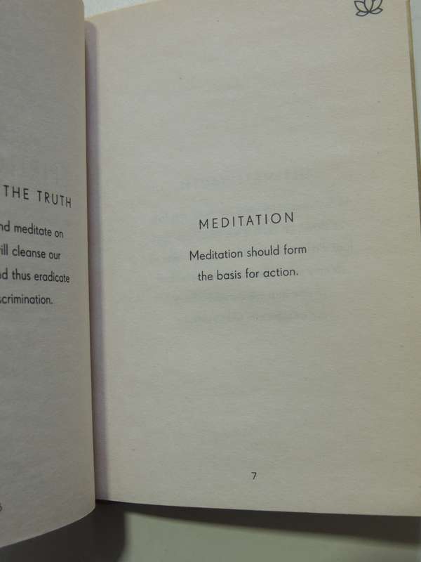 The Little Book Of Wisdom: Change Your Outlook One Day at a Time - His Holiness The Dalai Lama