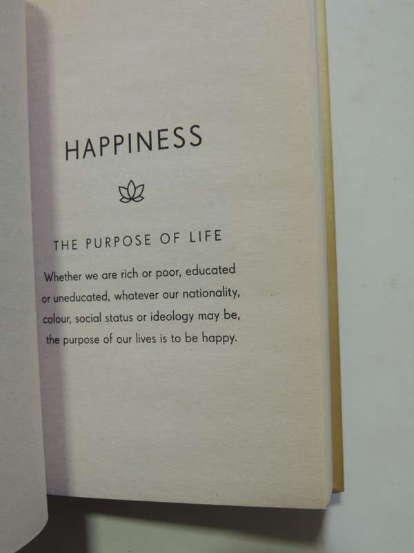 The Little Book Of Wisdom: Change Your Outlook One Day at a Time - His Holiness The Dalai Lama
