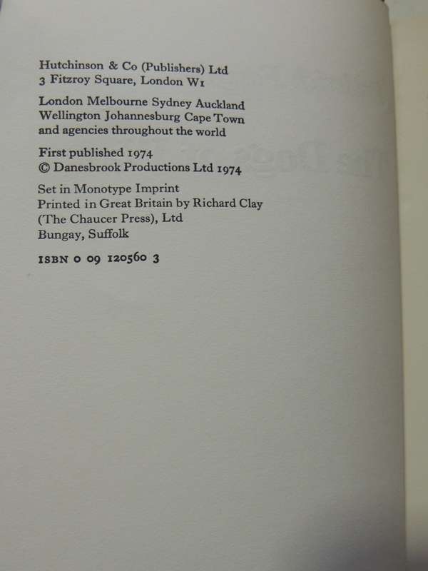 The Dogs Of War (1st English Edition) - Frederick Forsyth 1974