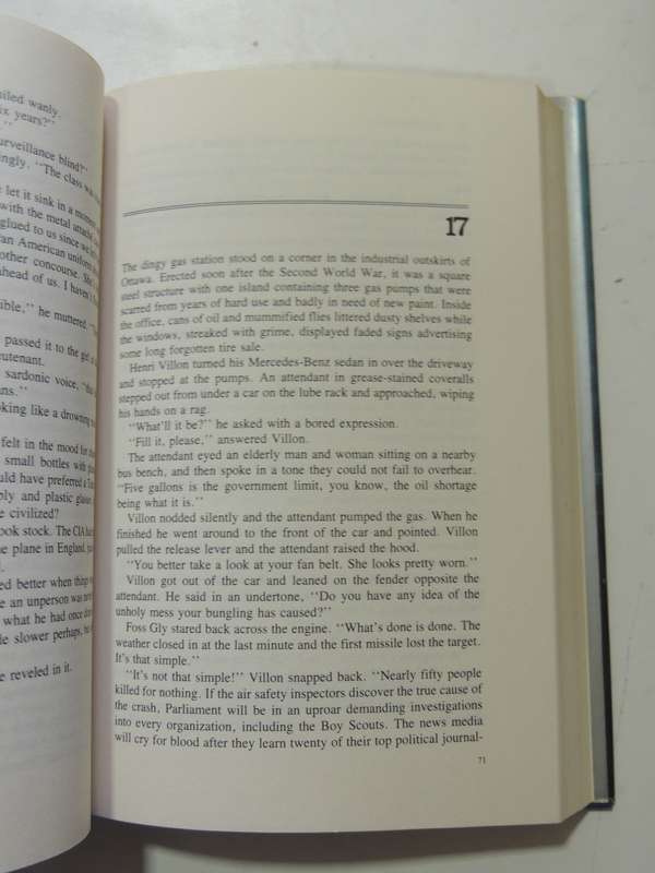Night Probe! - Clive Cussler  (1st Edition) 1981