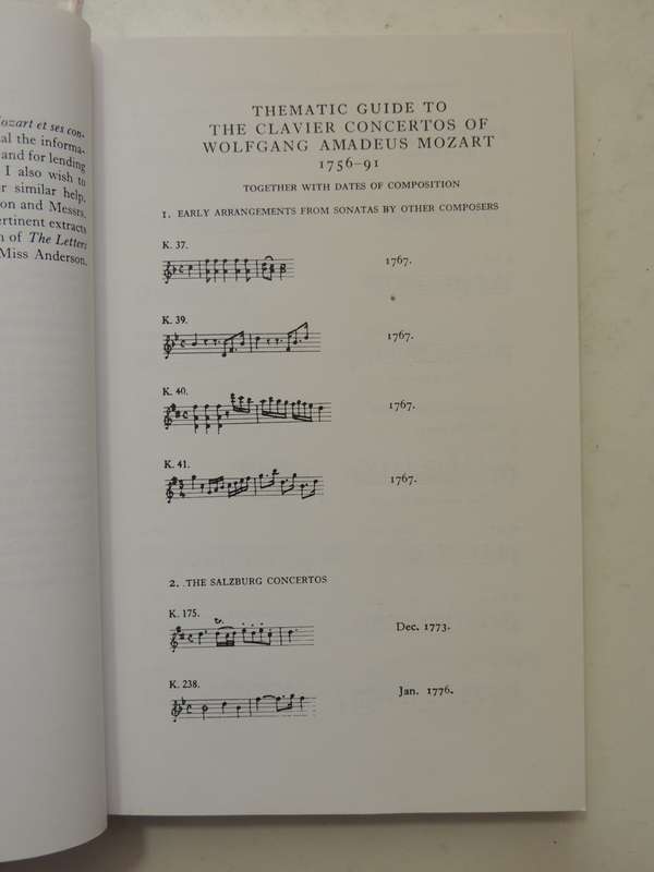 A Companion To Mozart's Piano Concertos - Arthur Hutchings