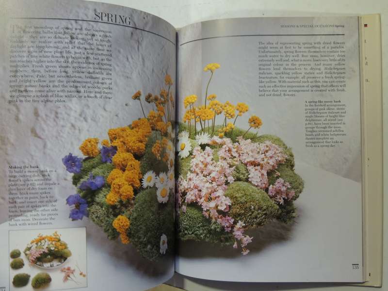 The Complete Book of Dried Flowers - Malcolm Hiller, Colin Hilton
