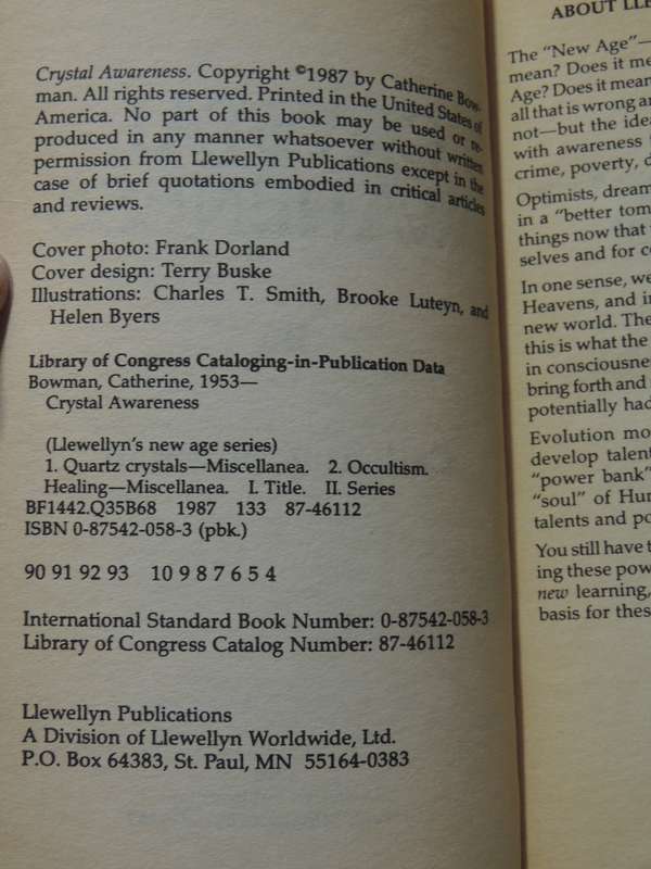 Crystal Awareness (Llewellyn's New Age) - Catherine Bowman