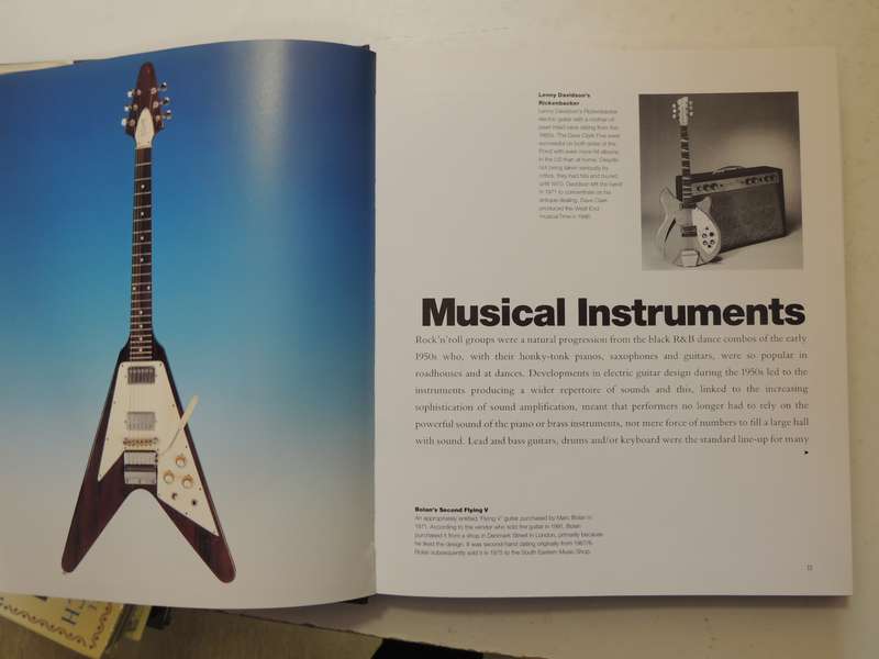 Rock 'N' Roll Collectables: An Illustrated History Of Rock Memorabilia- Hilary Kay