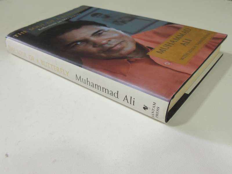 The Soul Of A Butterfly: Reflections On Life's JourneyMuhammad Ali & Hanna Yasmeen Ali