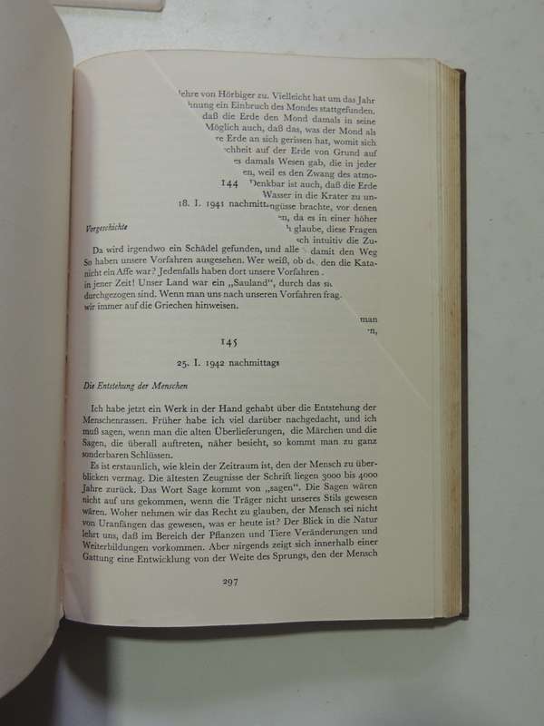 Hitler's Tischgesprache In Fuhrerhauptquartier - Dr. Henry Picker         In German Language