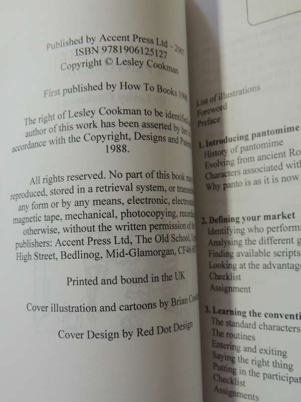 How To Write A Pantomine - Lesley Cookman