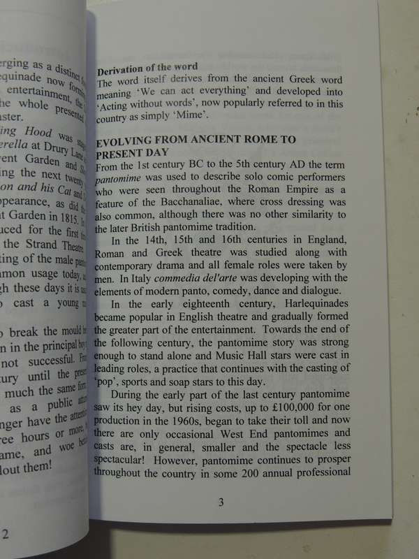 How To Write A Pantomine - Lesley Cookman