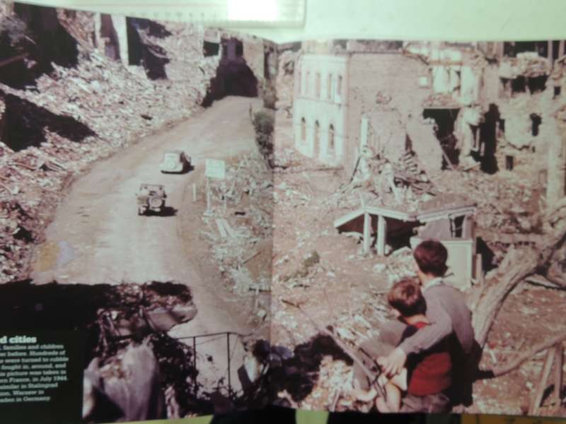 World War II: A Visual History Of The World's Darkest Days - Sean Callery
