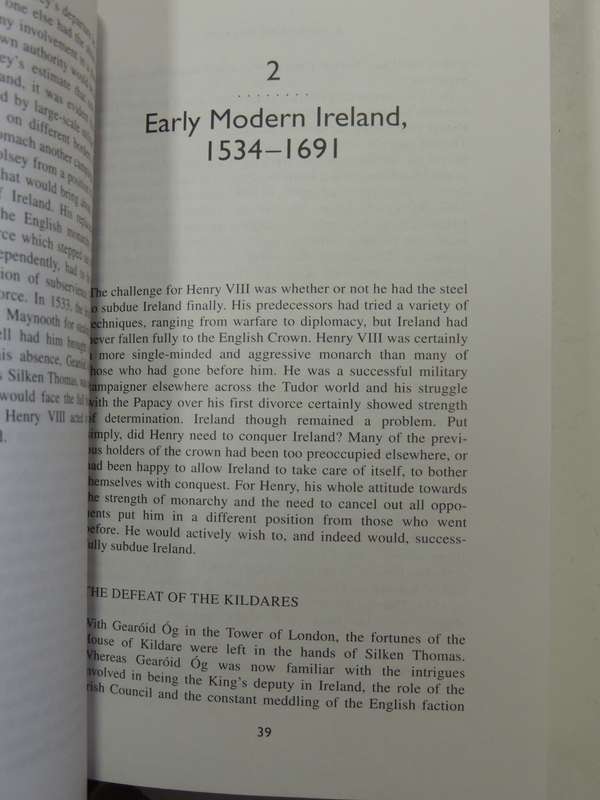A History Of Ireland - Mike Cronin