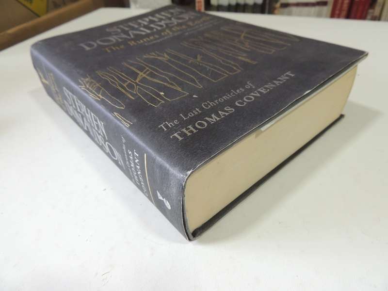 The Runes of the Earth The Last Chronicles of Thomas Covenant - Stephen Donaldson  FIRST EDITION H/C