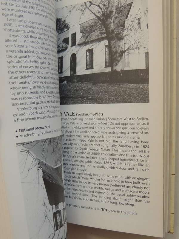 A Concise Guide To Cape Dutch Houses - Phillida Brooke Simons